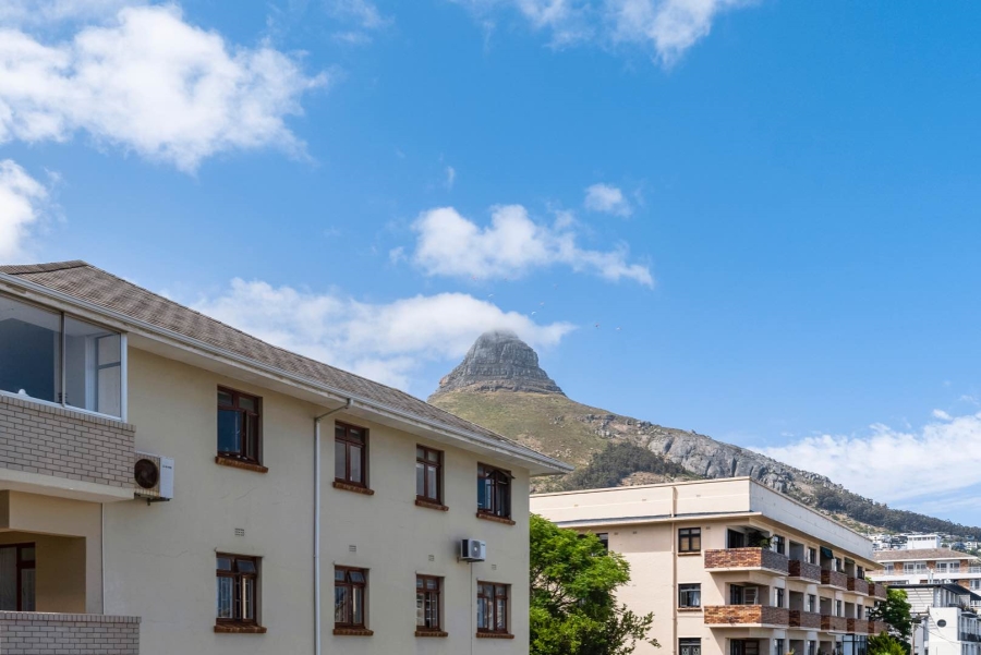 To Let 2 Bedroom Property for Rent in Sea Point Western Cape